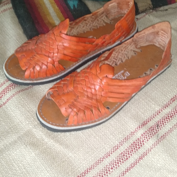 D'Santy Leather Huaraches - Picture 1 of 3